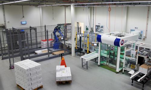Yaskawa robots in palettiseer oplossingen DH Automation Technology te zien op de Empack