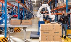 Vision en palletiseer cobot oplossingen van Yaskawa op Empack