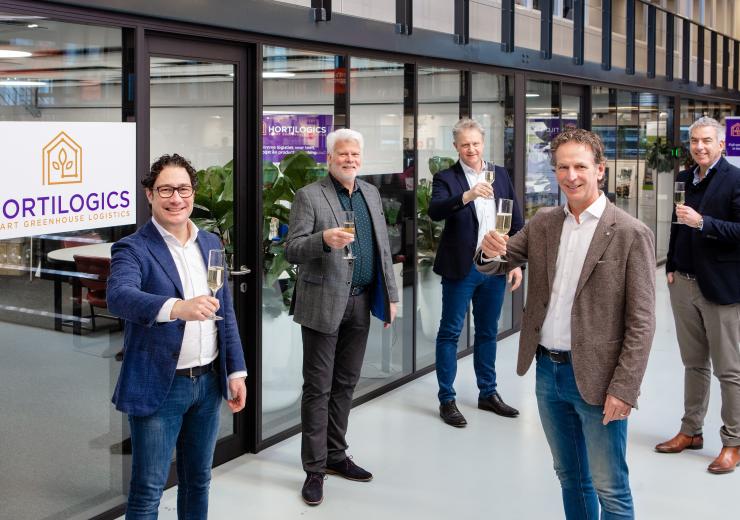 Dutch companies join forces in joint venture for 'Smart Greenhouse Logistics’