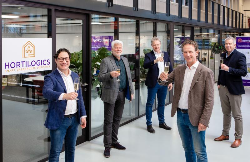 Nederlandse bedrijven bundelen krachten in joint venture voor ‘Smart Greenhouse Logistics’