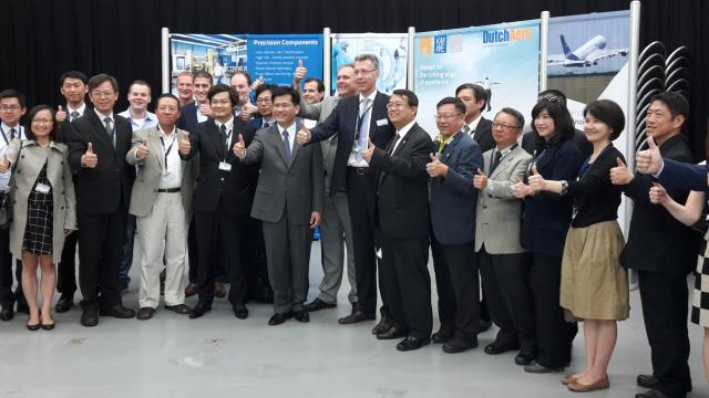 Handelsmissie uit Taiwan bezoekt IBS Precision Engineering en KMWE