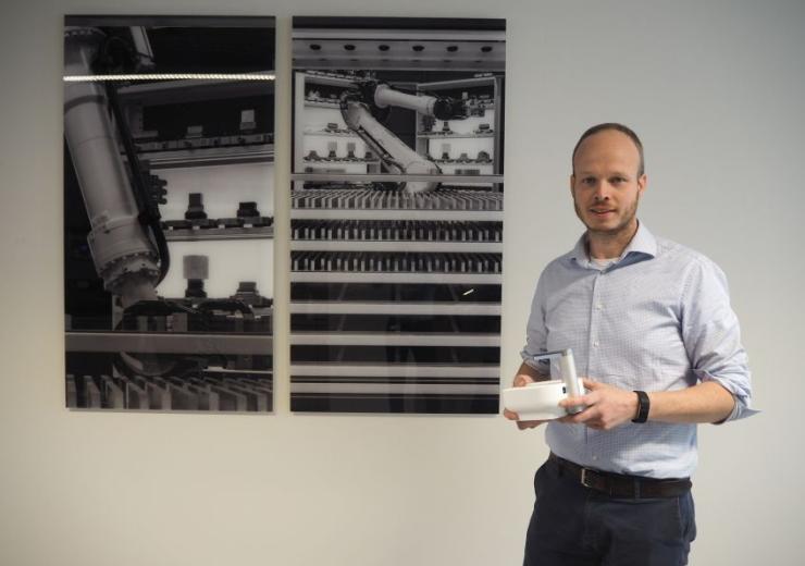 PRODUCTIE VAN GEAVANCEERDE LABMICROSCOOP IN 5 WEKEN