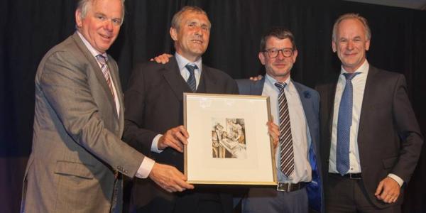 Jan van Eijk ontvangt de Martin van den Brink Award 2016
